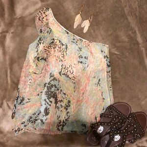 One sleeve ruffle blouse